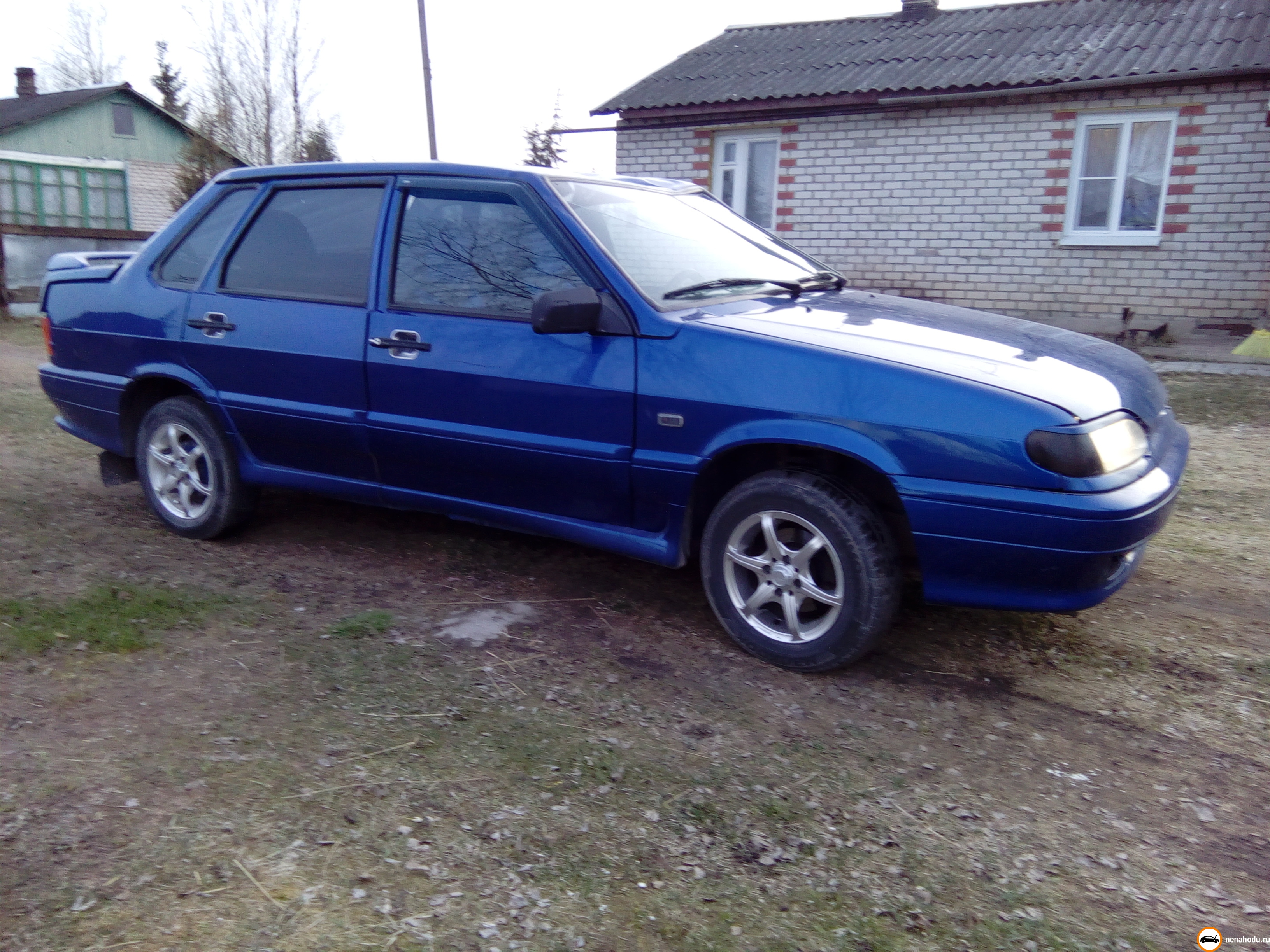 Битый автомобиль LADA (ВАЗ) 2115 (2008) в Пскове